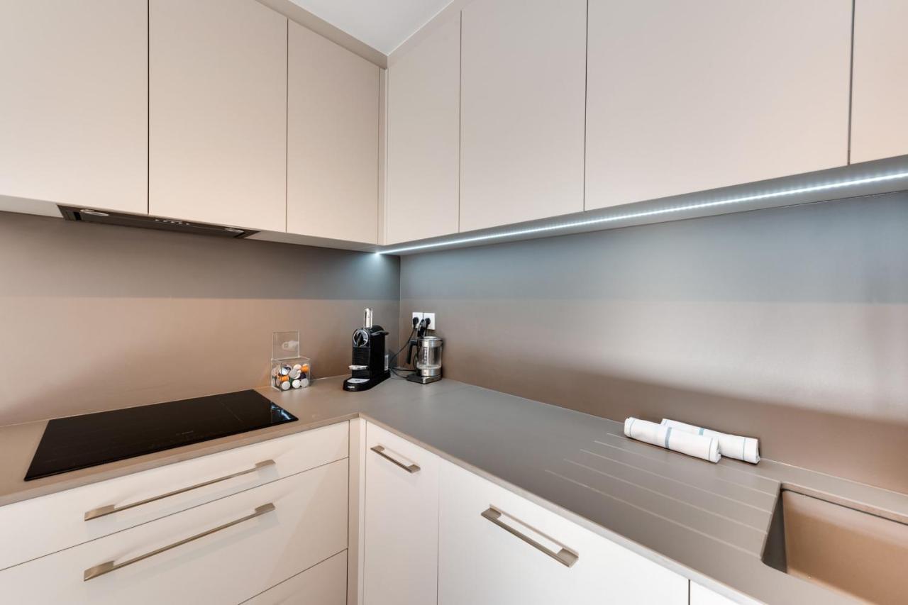 Le Reposoir - New 2 Bedroom With Terrace & Garage Apartamento
