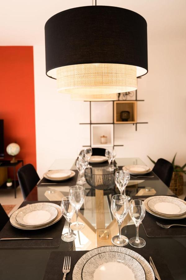 Apartamento Le Reposoir - New 2 Bedroom With Terrace & Garage Annecy